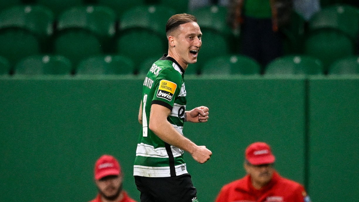 QUE COISA LINDA ESTRELA DO SPORTING ASSINA MAIS UMA OBRA DE ARTE E