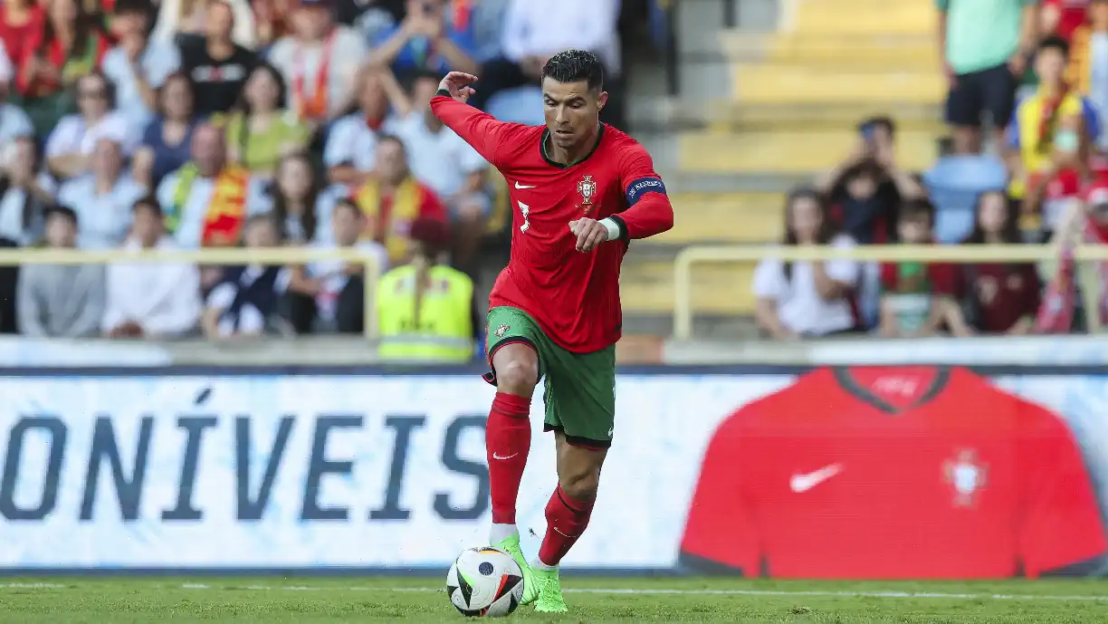 Cristiano Ronaldo foi titular na vitória de Portugal sobre a República Checa para o Euro 2024 e fez história mais uma vez