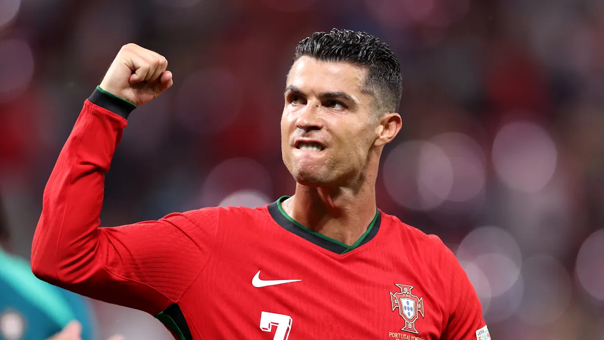 Jérémy Doku considera Cristiano Ronaldo o melhor do Euro