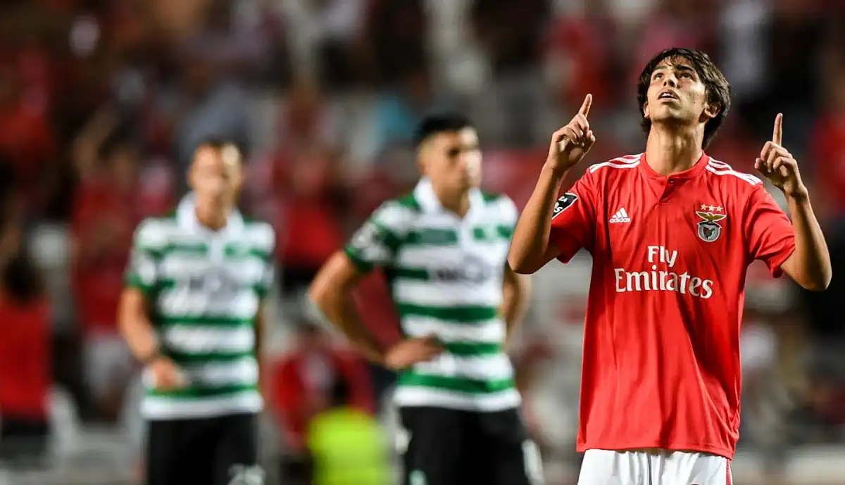 JOÃO FÉLIX VOLTA A FAZER VIDA NEGRA AO SPORTING E PODE AJUDAR A 'ROUBAR' TITULAR DE AMORIM