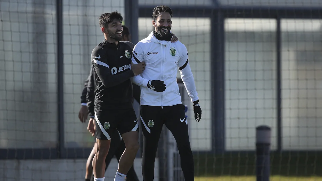 ESGAIO PODE DIZER ADEUS AO SPORTING POR ‘CULPA’ DE NOVO MENINO BONITO DE AMORIM