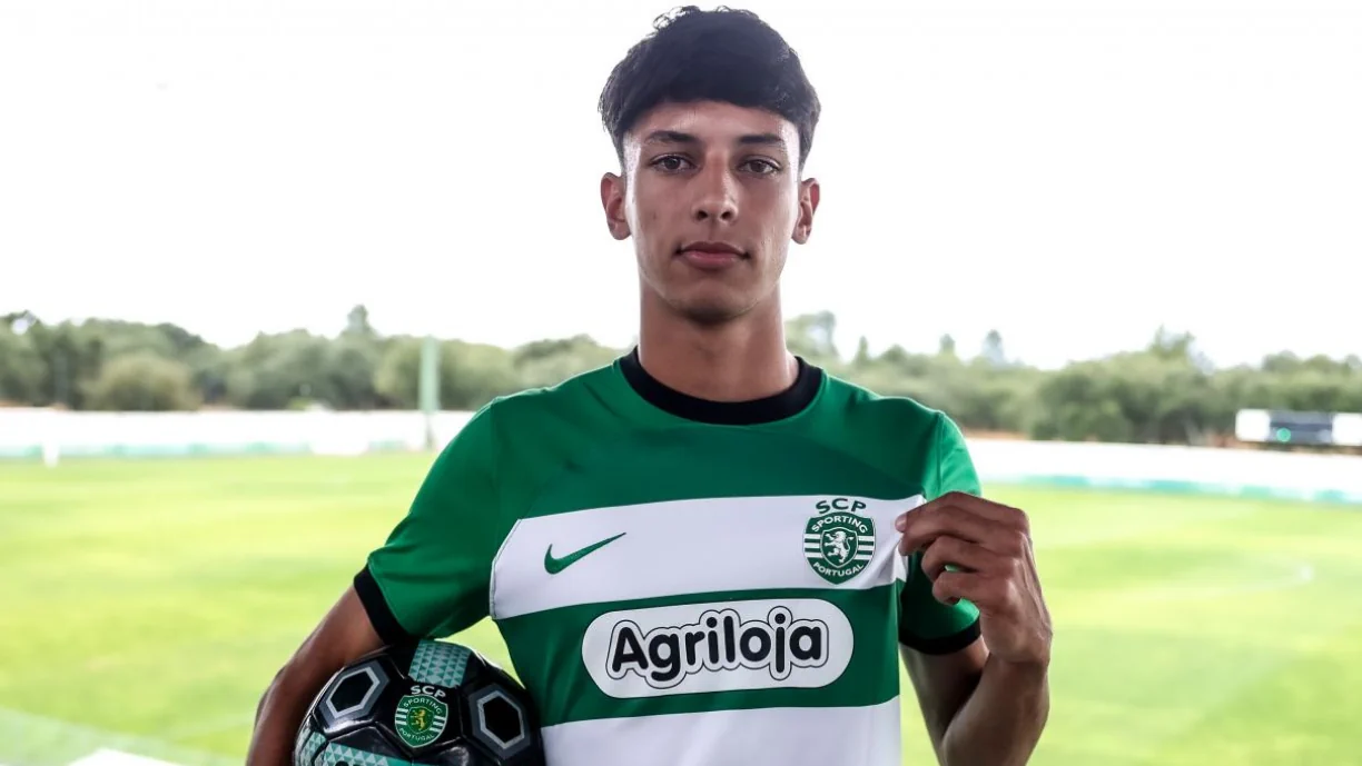 Rodrigo Quintiães chega a Alvalade proveniente do Braga e integra juniores do Sporting