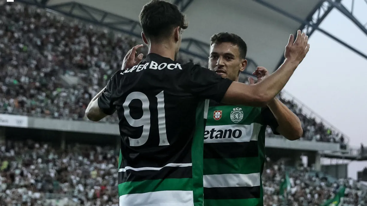 Rodrigo Ribeiro e Francisco Trincão apontaram os golos da vitória do Sporting diante do Sevilha, por 2-1