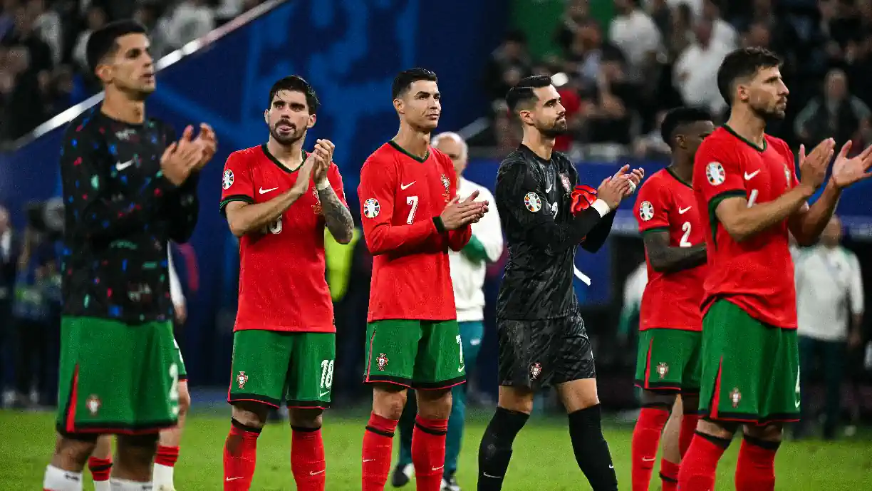 Cancelo segue passos de Cristiano Ronaldo rumo à Arábia Saudita