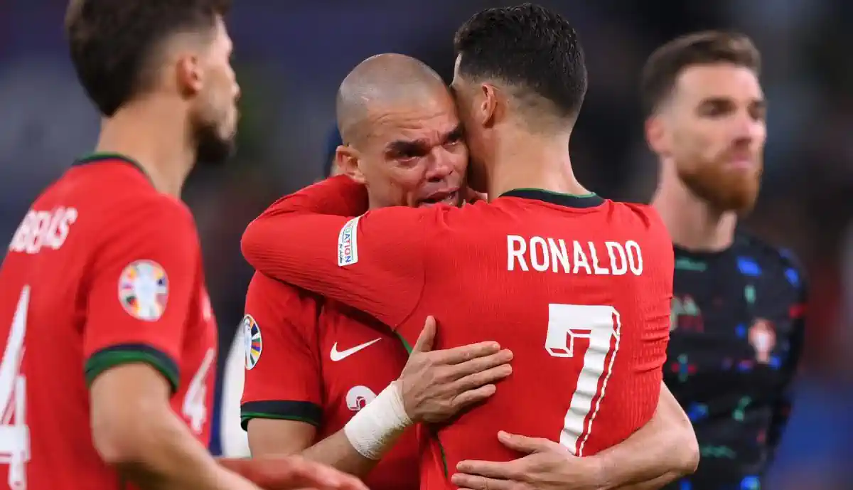 PEPE EXPLICA LÁGRIMAS NO ÚLTIMO JOGO DE PORTUGAL E METE CRISTIANO RONALDO AO BARULHO