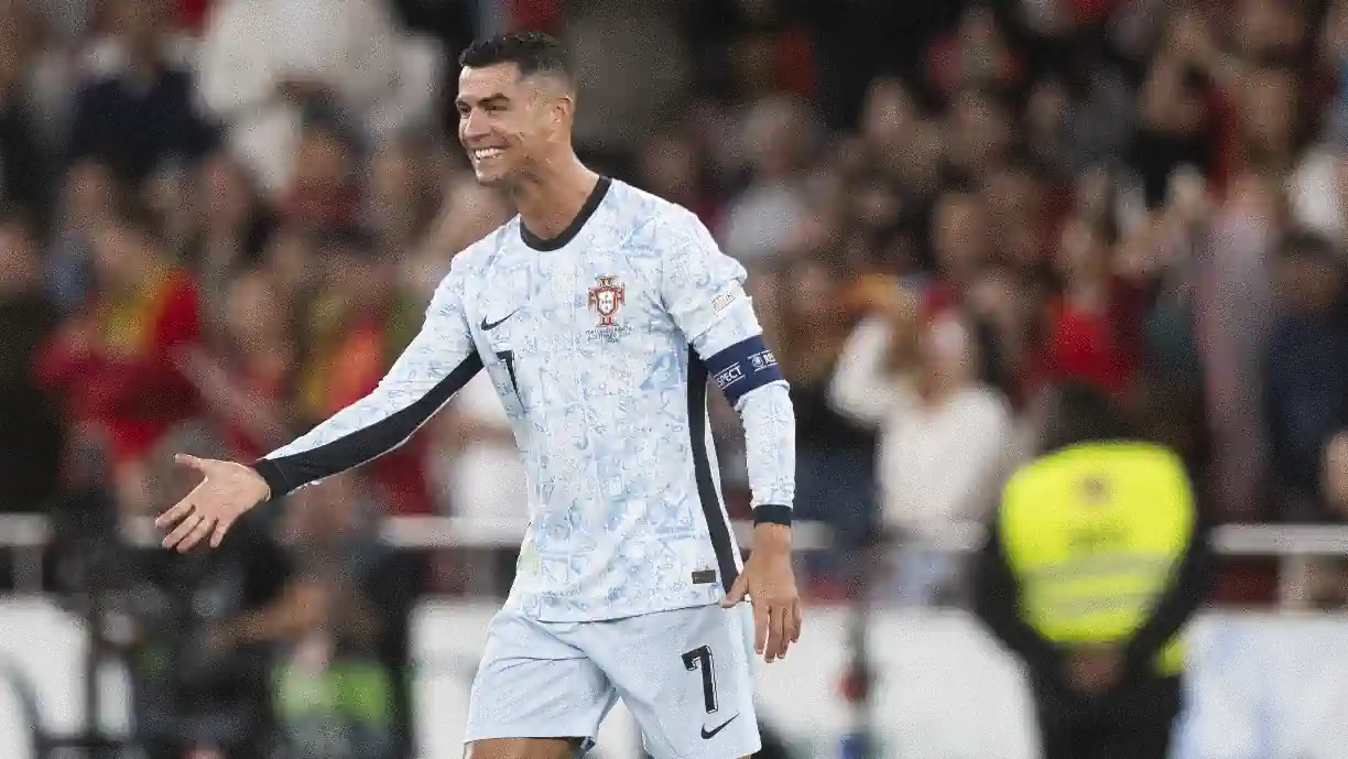 Com assistência de Nuno Mendes, Cristiano Ronaldo chega ao golo 900 no Portugal - Croácia (Vídeo)