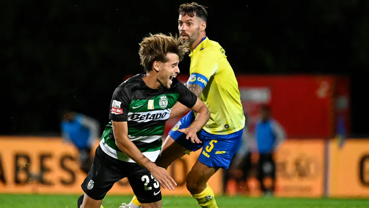 David Simão critica arbitragem do Arouca - Sporting