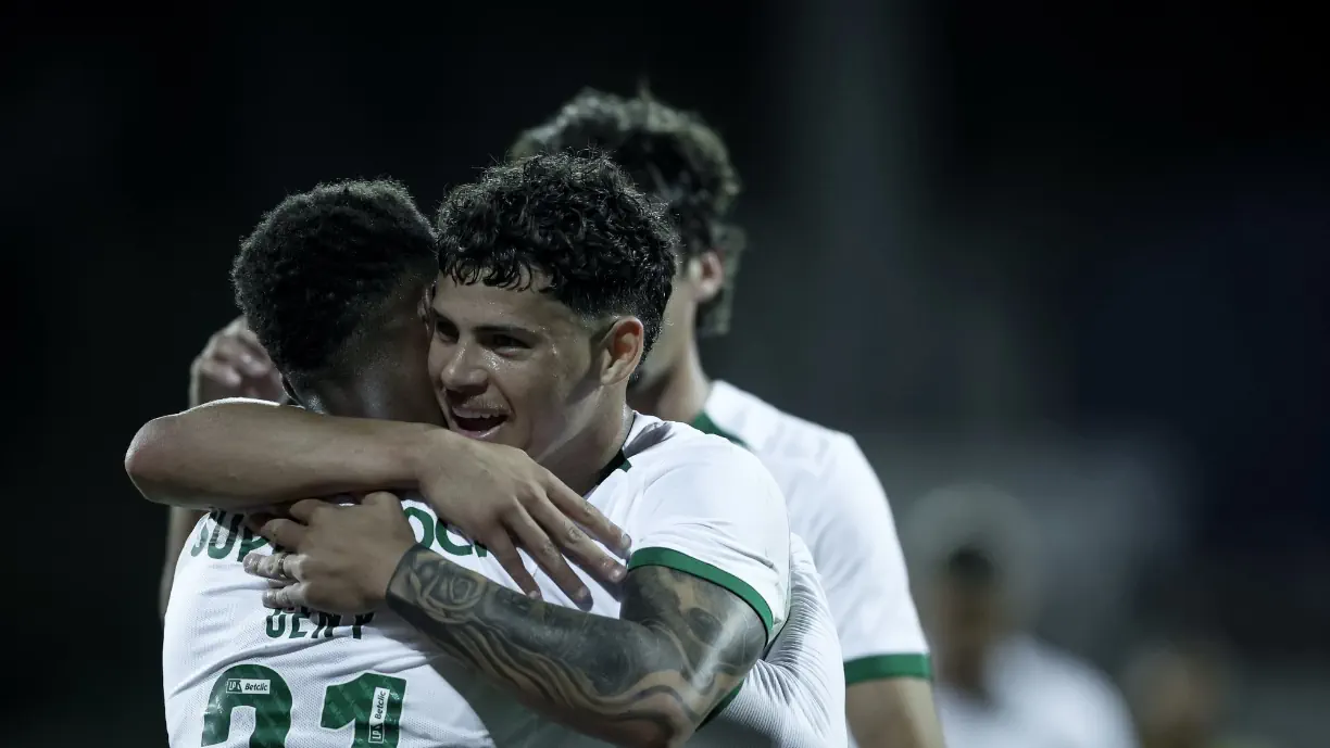 Geny Catamo é titular do Sporting de Rúben Amorim