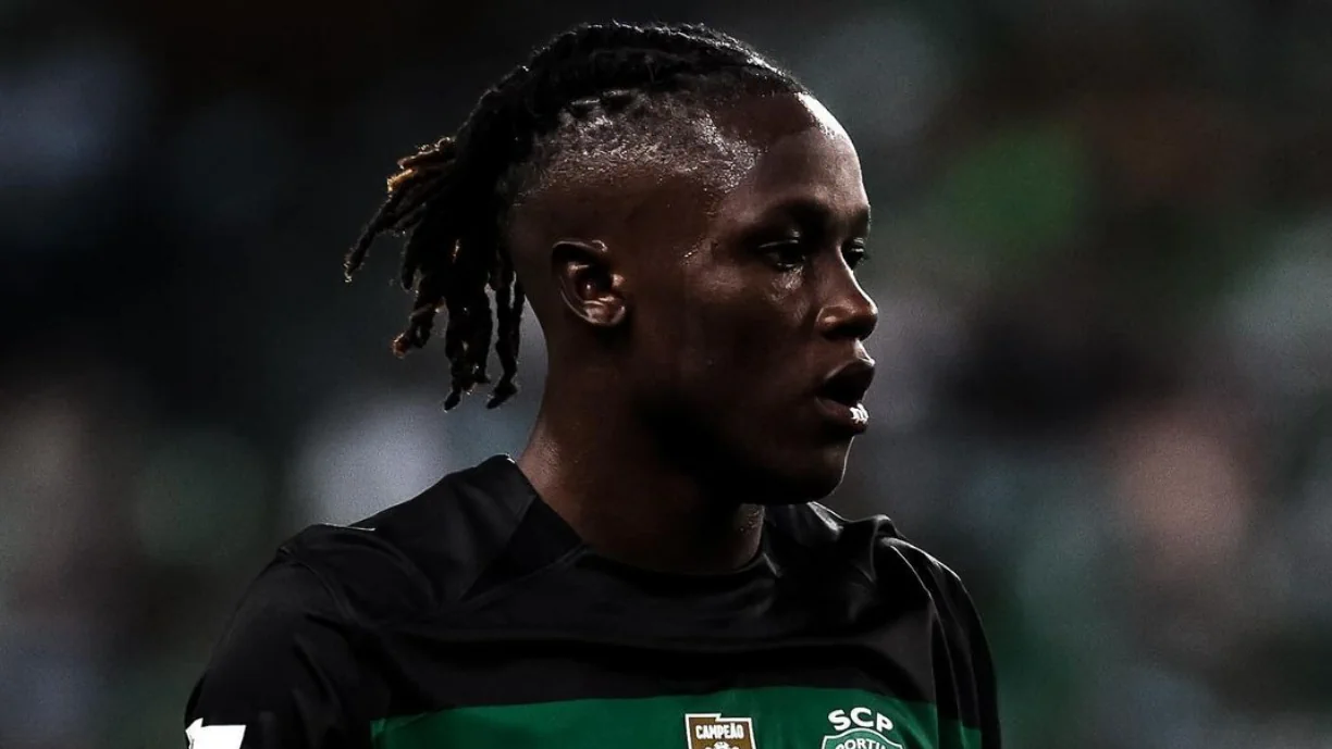 Geovany Quenda renova com o Sporting