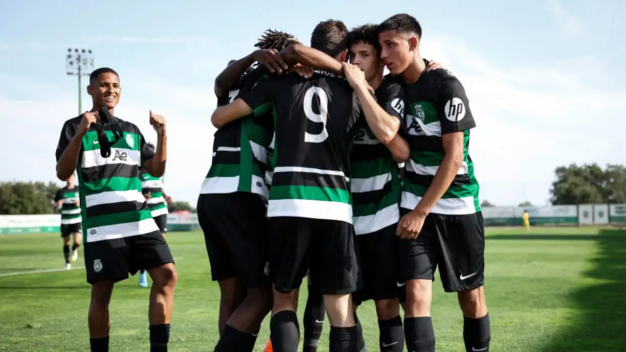 Sporting e Benfica enfrentam-se no campeonato de juniores