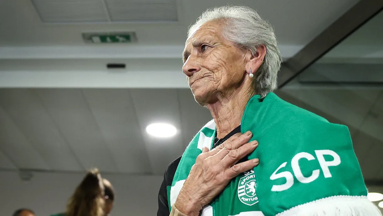 Maria Elvira, adepta do Sporting, verá começar a reconstrução da sua casa na próxima semana