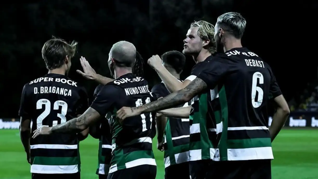 Famalicão - Sporting é válido para a nona jornada do campeonato