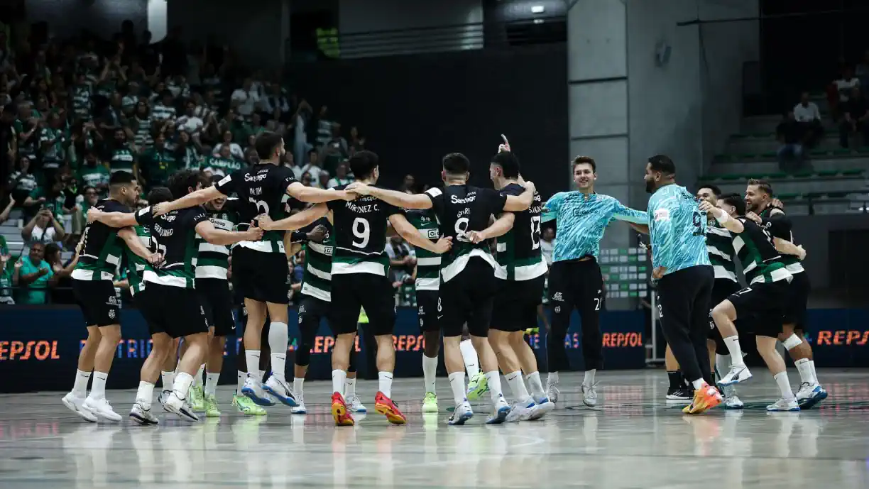 Sporting bate Veszprém na Liga dos Campeões de andebol