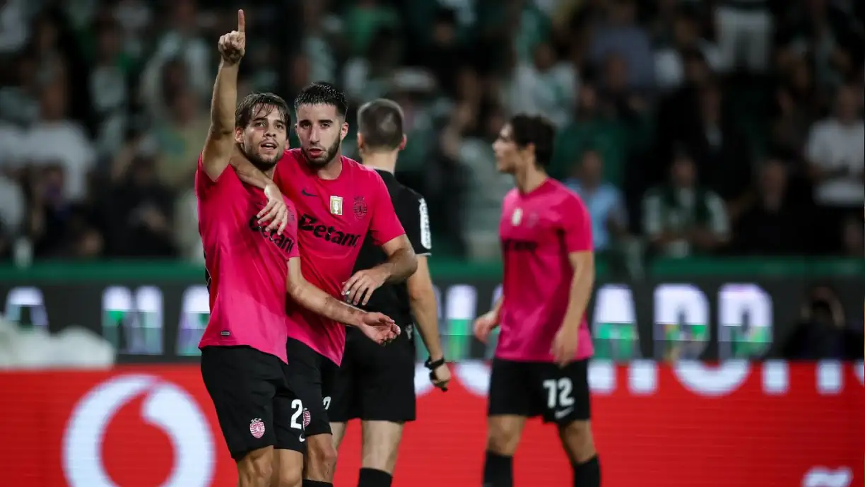 Aposta de Amorim no Sporting com mensagem aos adeptos: "Continuamos a fazer..."