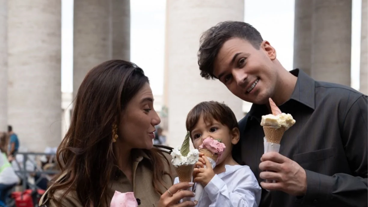 David Carreira, que passou pelo Sporting, e Carolina Carvalho batizaram o filho no Vaticano