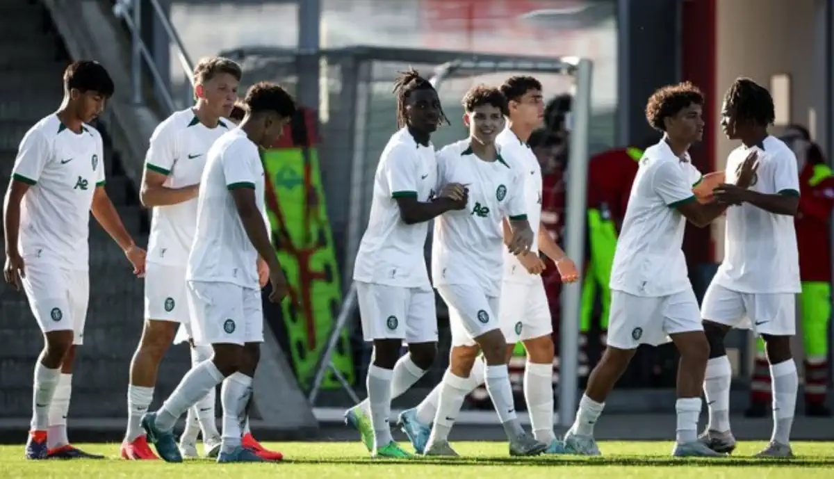 Sporting soma triunfo diante do Sturm Graz na UEFA Youth League com Gabriel Silva em destaque