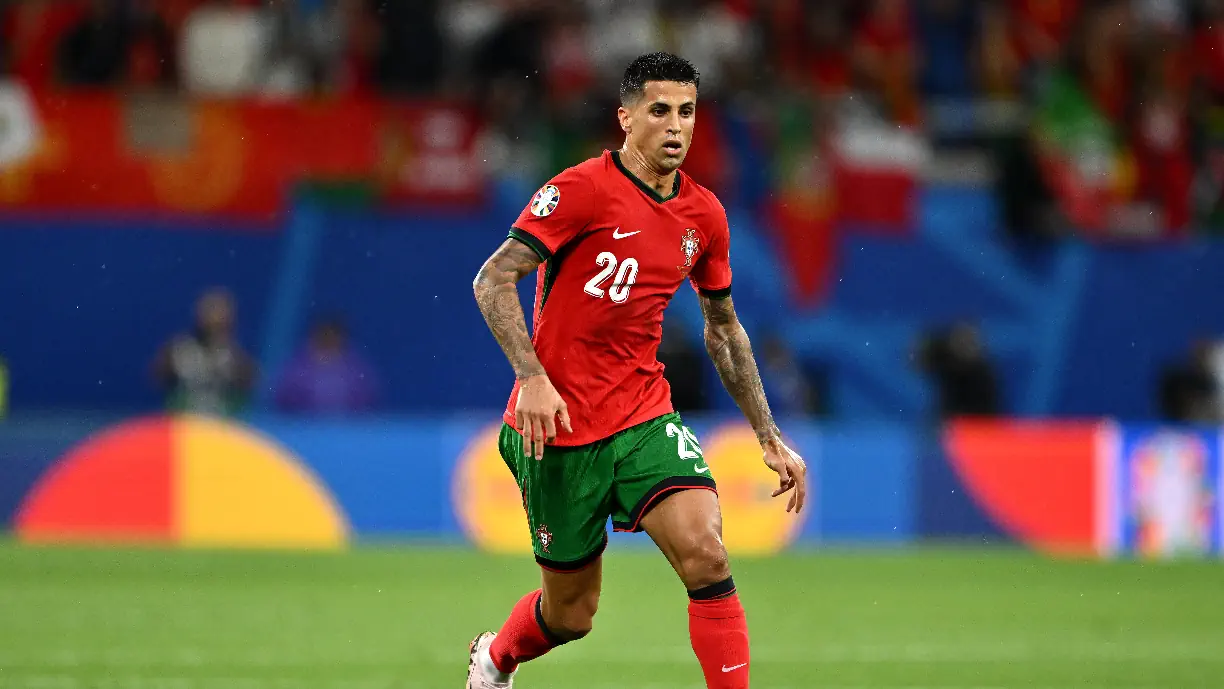 João Cancelo elogia Quenda, ala do Sporting, na antevisão do Croácia - Portugal