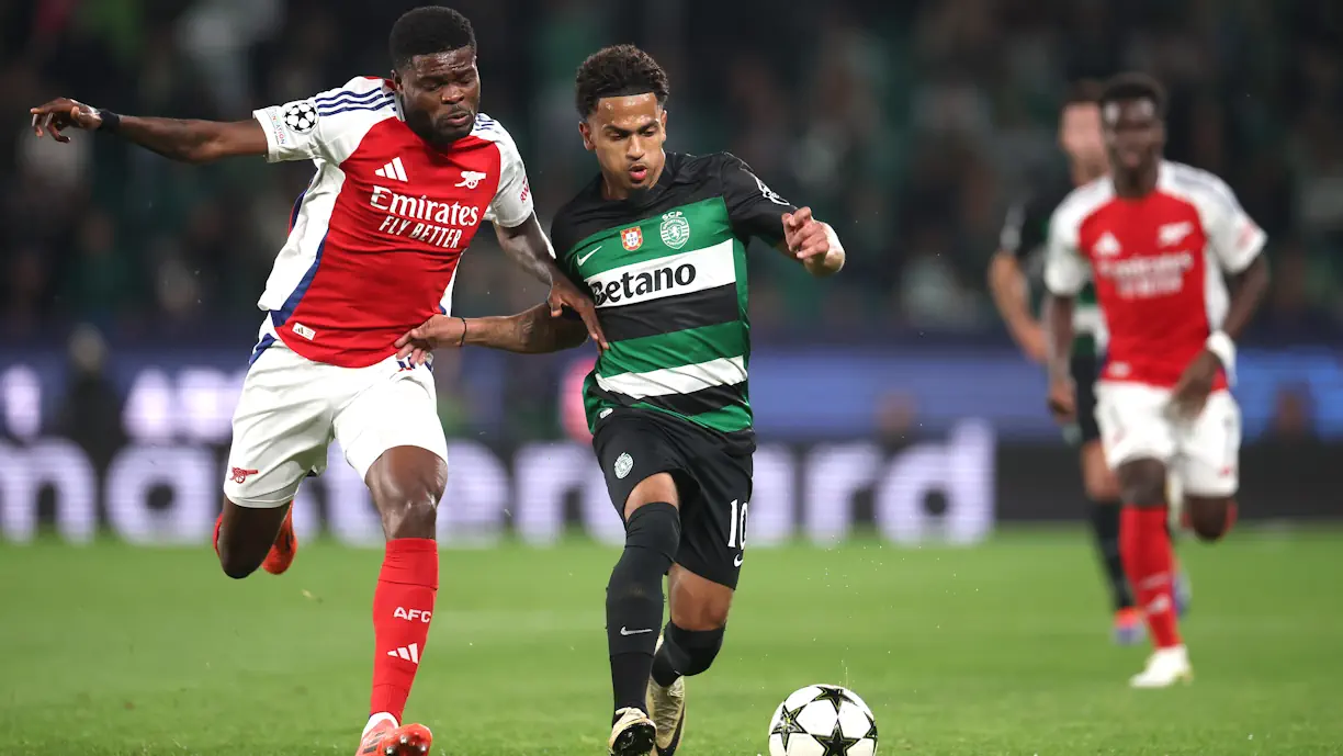 Edwards terminou a primeira parte do Sporting - Arsenal a coxear