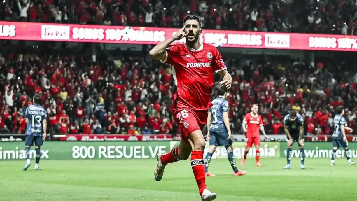 Não param de cair! Paulinho volta a mostrar os dentes em goleada do Toluca (vídeo)