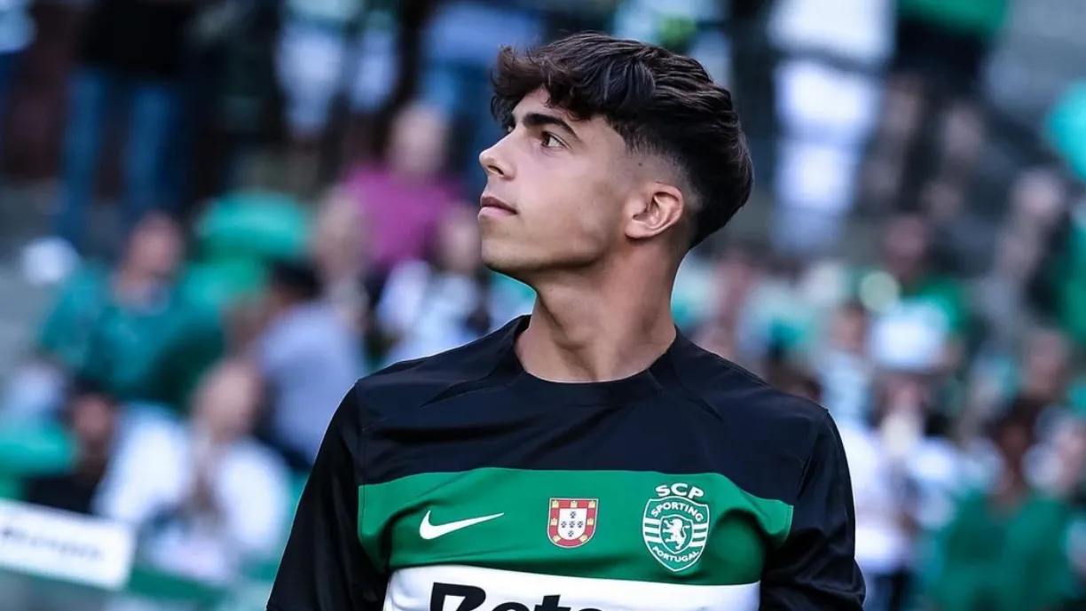 Afonso Moreira, extremo do Sporting, é um dos jogadores que vai falhar deslocação do Clube de Alvalade para o duelo com o Casa Pia