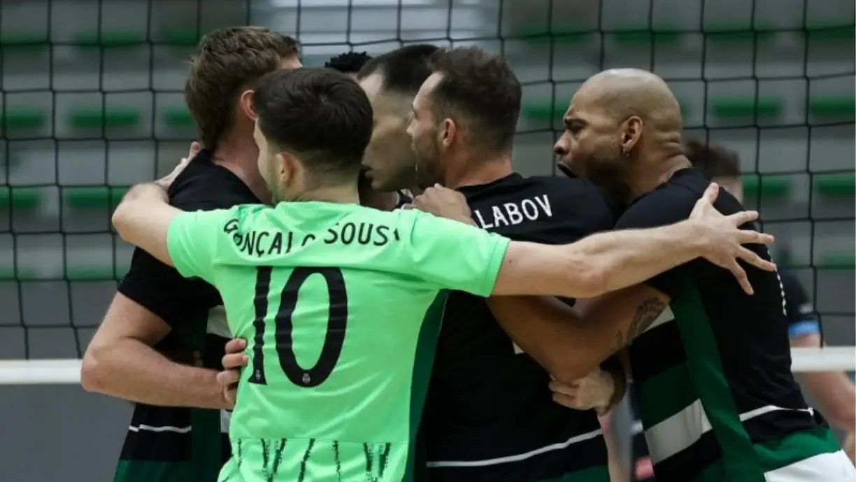 Voleibol do Sporting defronta Akaa