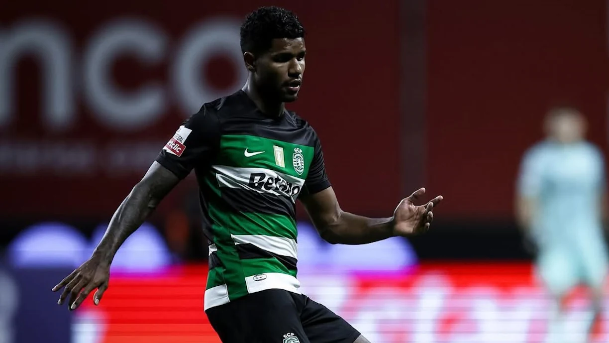 Sporting pretende renovar com Matheus Reis