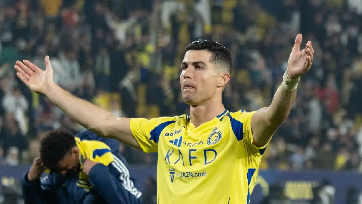 Medo das chicotadas? Al Nassr explica tudo sobre polémica com Cristiano Ronaldo