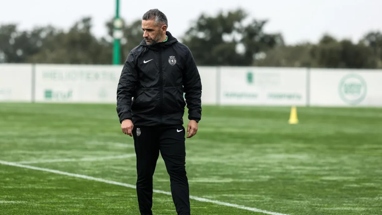 Rui Borges, do Sporting, preparam o próximo desafio, a contar para a Liga Portugal Betclic, frente à equipa do Casa Pia. Equipa continua condicionada