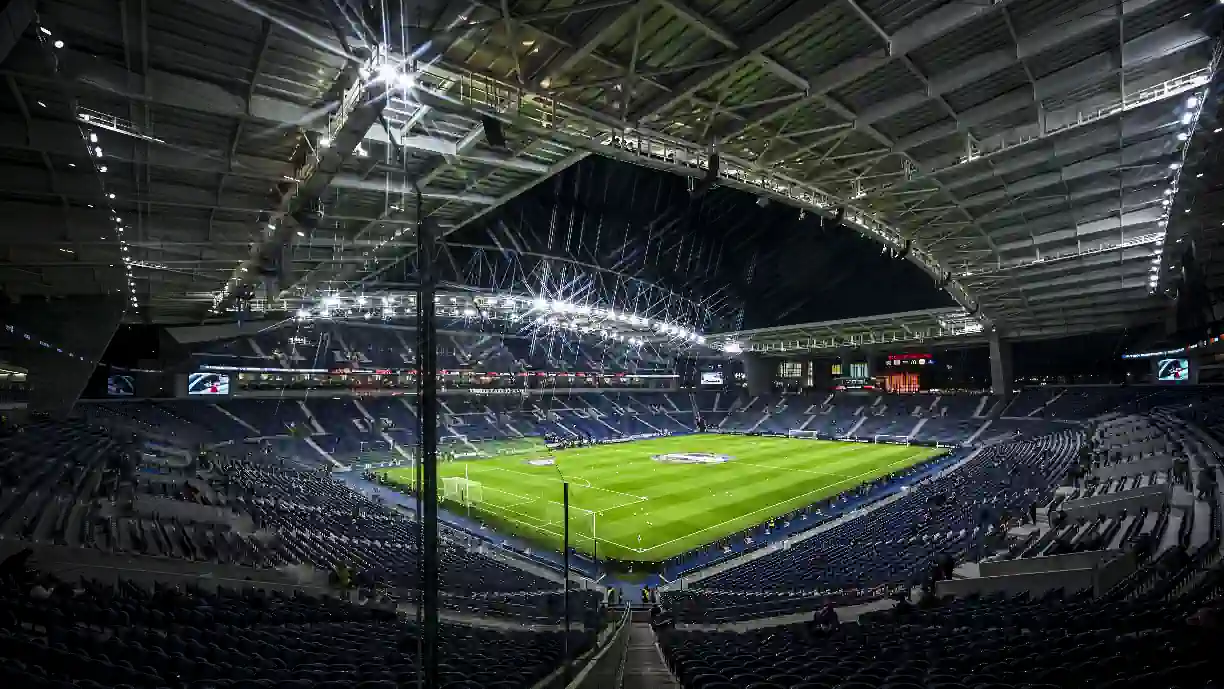 Estádio do Dragão recebe, esta segunda-feira, dia 24 de fevereiro, o último jogo da 23.ª jornada do campeonato nacional, entre o Porto e o Vitória SC