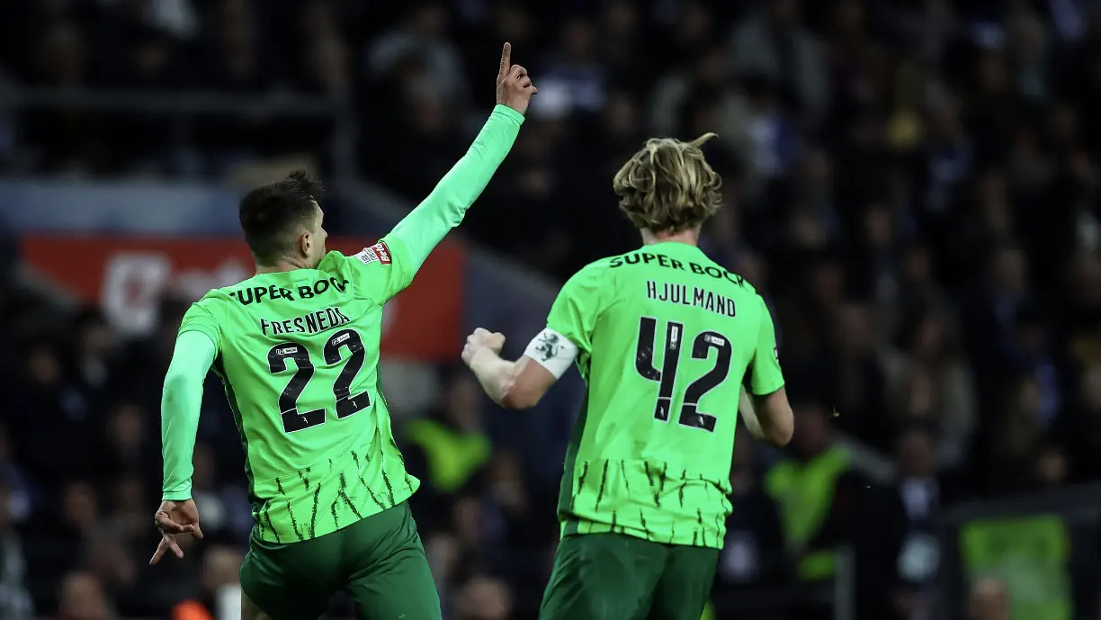 Iván Fresneda fez o golo do Sporting frente ao Porto, num encontro marcado pela polémica na arbitragem de João Pinheiro