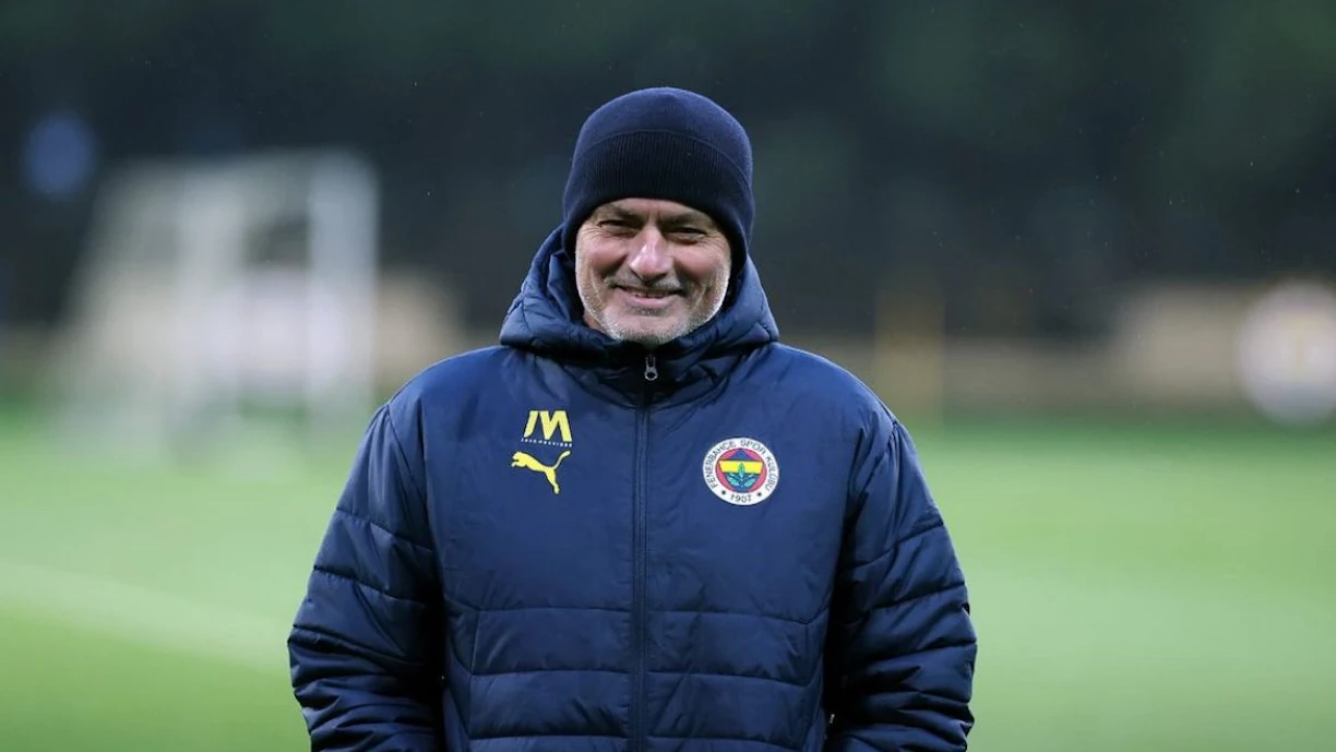 José Mourinho, um dos melhores treinadores portugueses de sempre, encontra-se a treinar o Fenerbahçe na Turquia com um "frio de rachar"