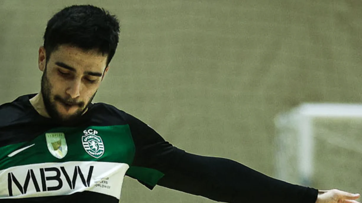 Tomás Paçó, jogador de futsal do Sporting, compara Nuno Dias a Jorge Braz, e ainda fala de Zicky Té, em entrevista ao Record