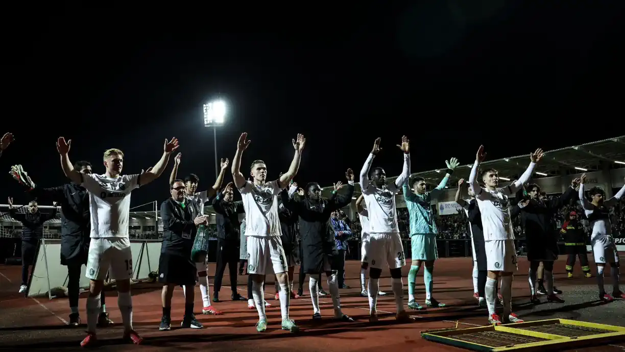 Suplente no Casa Pia - Sporting teve gesto carinhoso no final do jogo