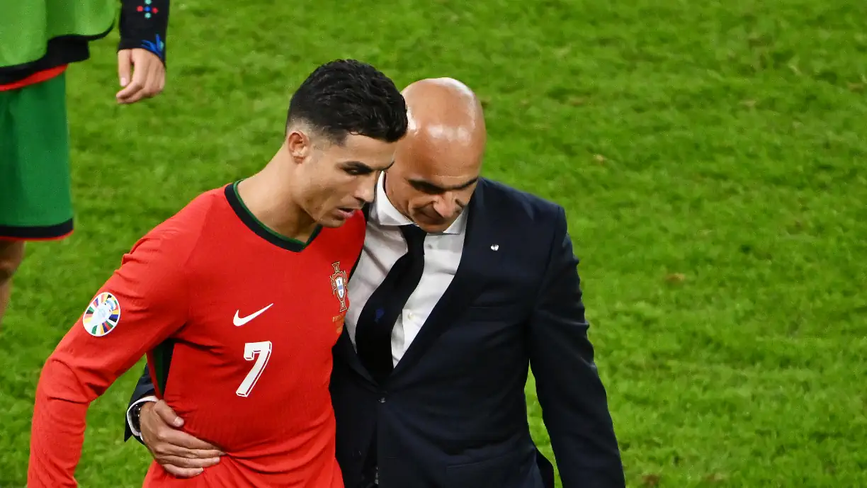 Roberto Martínez aborda continuidade de Cristiano Ronaldo na Seleção: "Não está..."