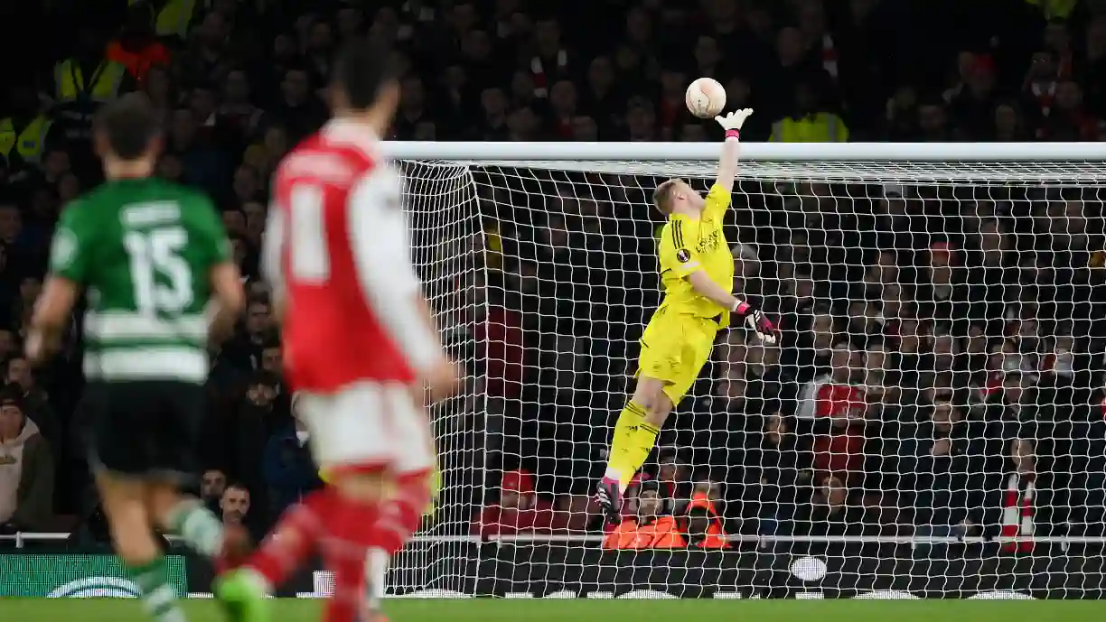 De se tirar o 'chapéu': Sporting bate Arsenal em Inglaterra e avança na Liga Europa (Vídeo)