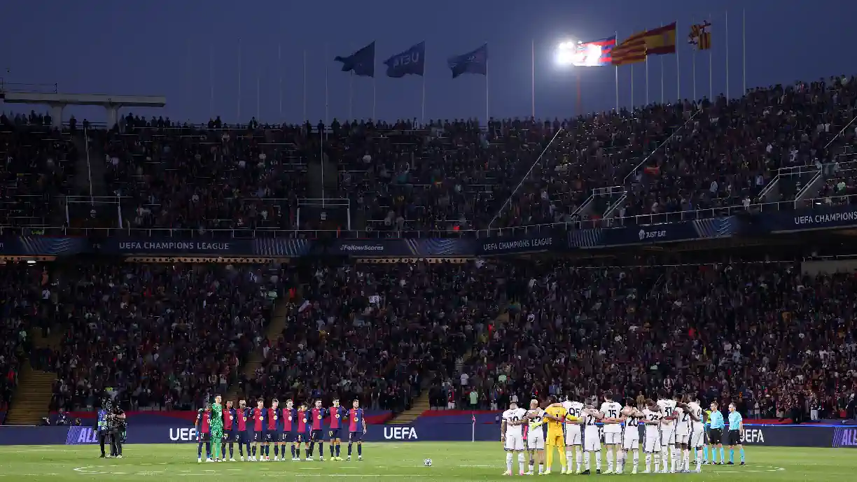 Raphinha, ex-Sporting. foi titular no Barcelona - Inter, no encontro das meias-finais da Liga dos Campeões, esta quarta-feira