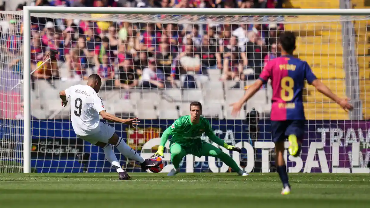 Futebol na TV (12 a 16 de maio): Real Madrid e Barcelona decidem título e não são os únicos