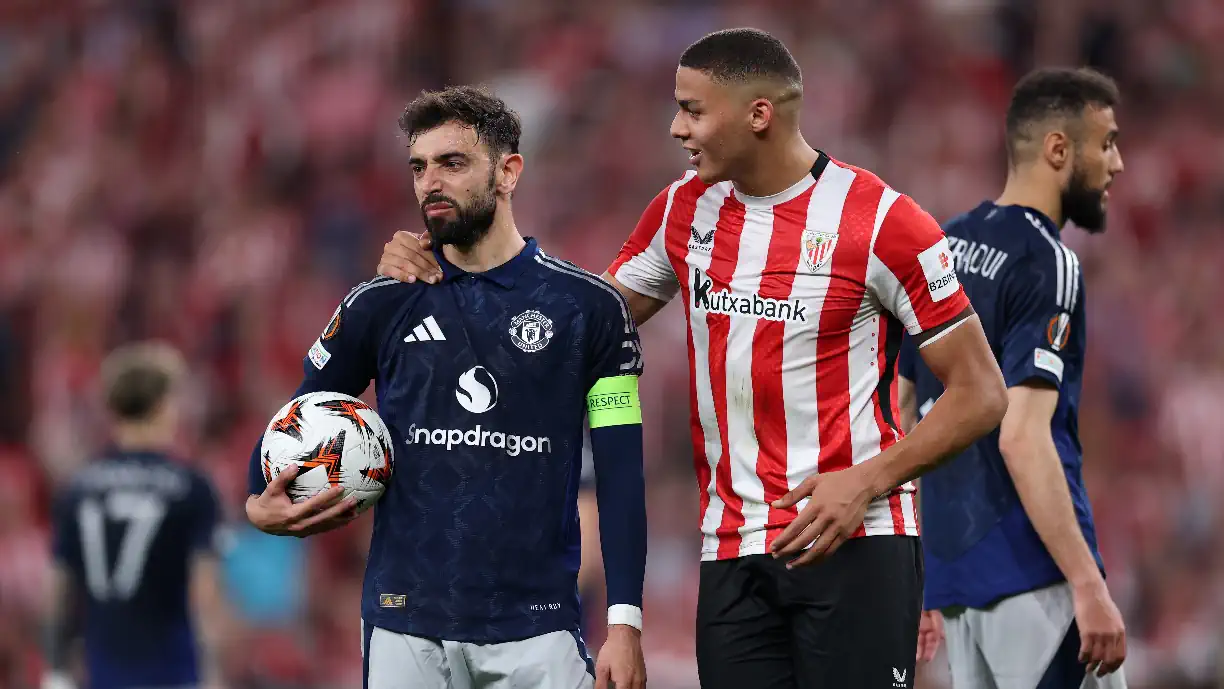 Bruno Fernandes queixa-se muito? Inglês diz que ex Sporting "joga com lixo há anos"