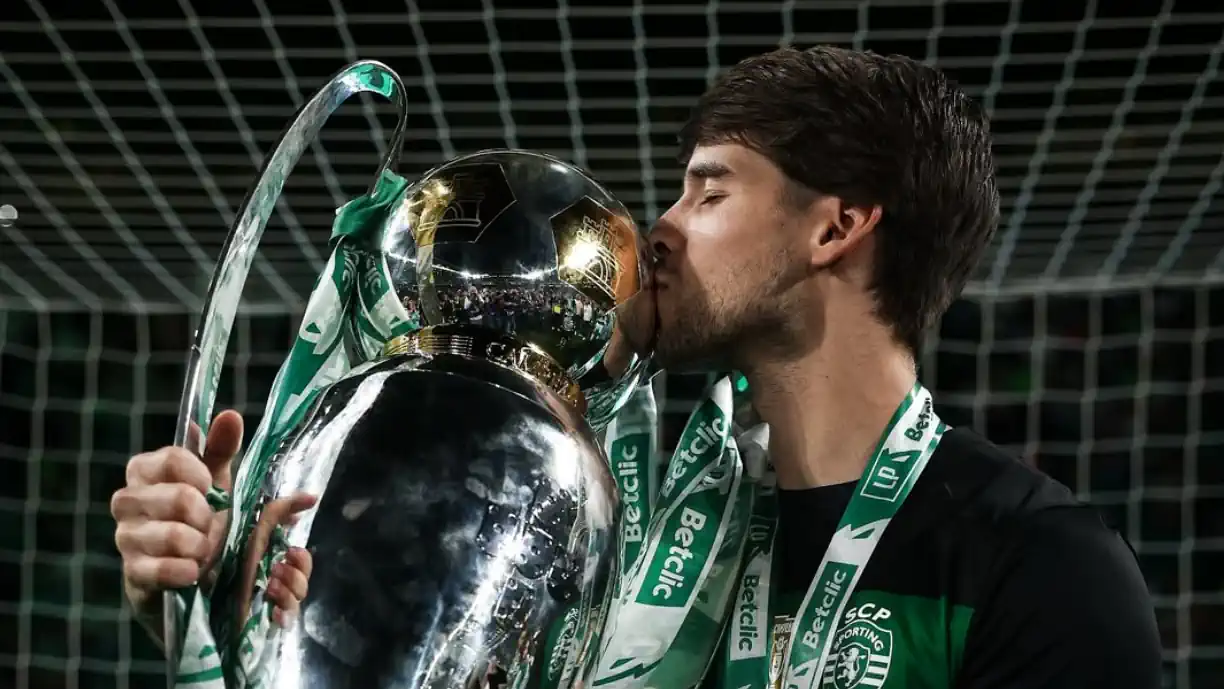 Daniel Bragança fala em timing perfeito de figura nuclear do Sporting: "Chegou na altura certa"