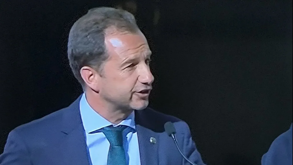 Sporting foi homenageado na Câmara de Lisboa pela conquista do título de campeão 2024/25; Presidente falou aos adeptos e elogiou Rui Borges