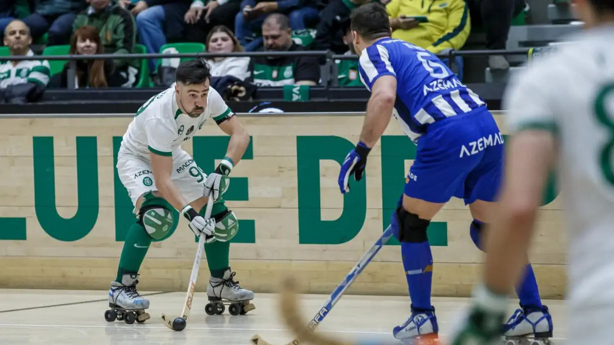 Acompanhe aqui todas as emoções do Porto - Sporting, válido para o jogo 1 das meias-finais do Campeonato Placard de Hóquei em Patins