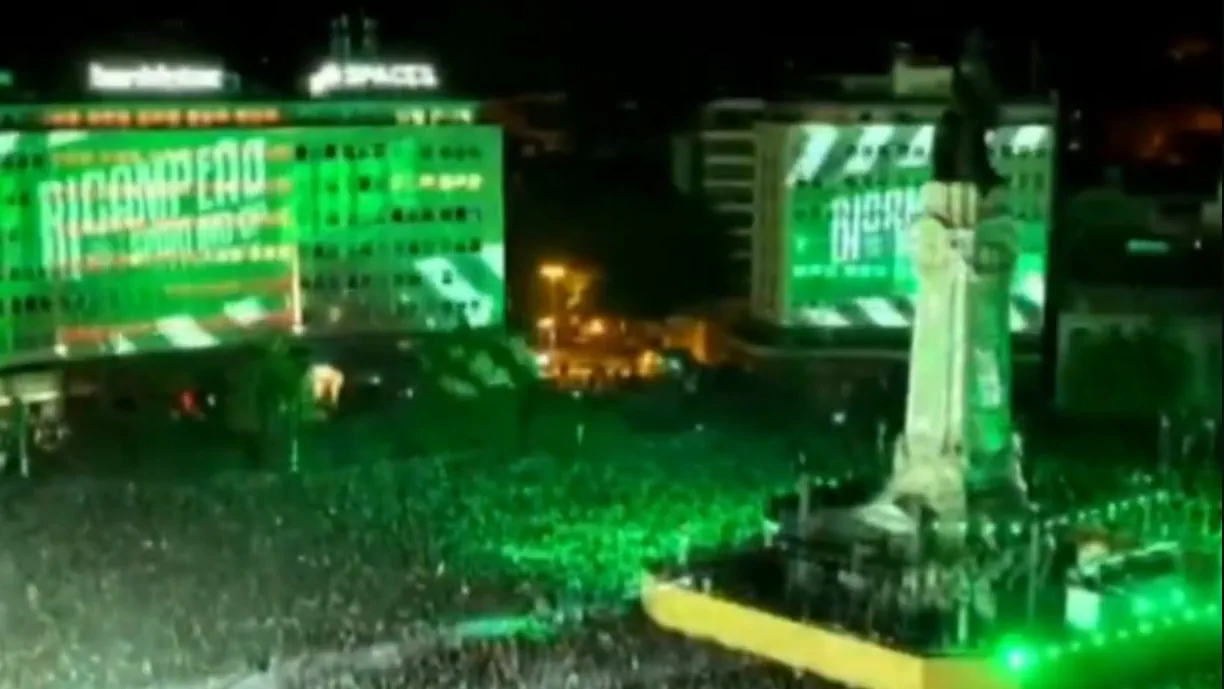 "O Mundo Sabe Que" no marquês! Momento alto da festa do Sporting bicampeão (vídeo)