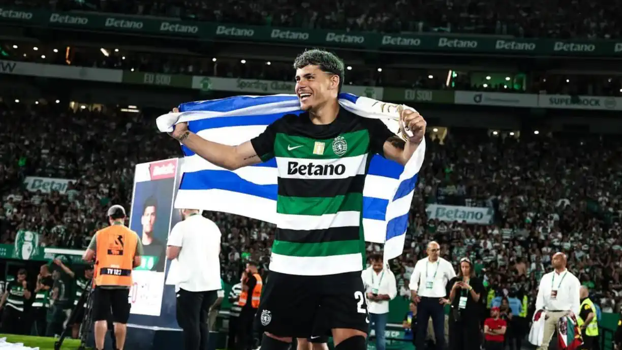 Celebrações da conquista do bicampeonato no Marquês de Pombal, agradaram muito a Maxi Araújo, titular fundamental do Sporting