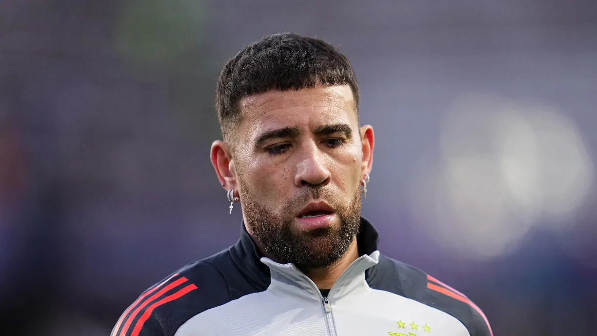 Nicolás Otamendi desvaloriza dérbi entre Benfica e Sporting