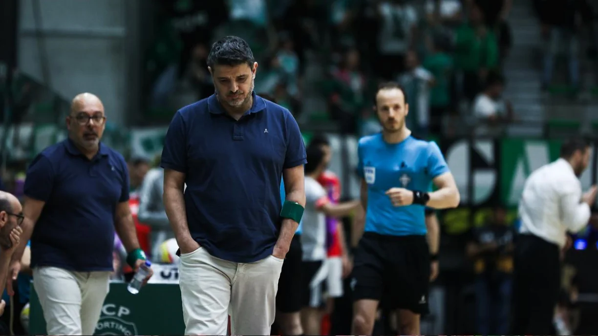 Treinador da equipa de futsal do Clube de Alvalade reagiu à igualdade alcançada frente ao Benfica (4-4) no Pavilhão João Rocha