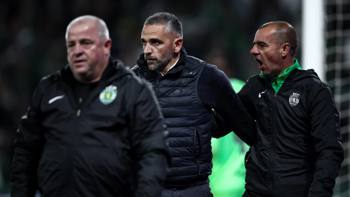 Rui Borges, treinador do Sporting, parece não ser consensual entre a Direção verde e branca face aos recentes resultados do conjunto leonino