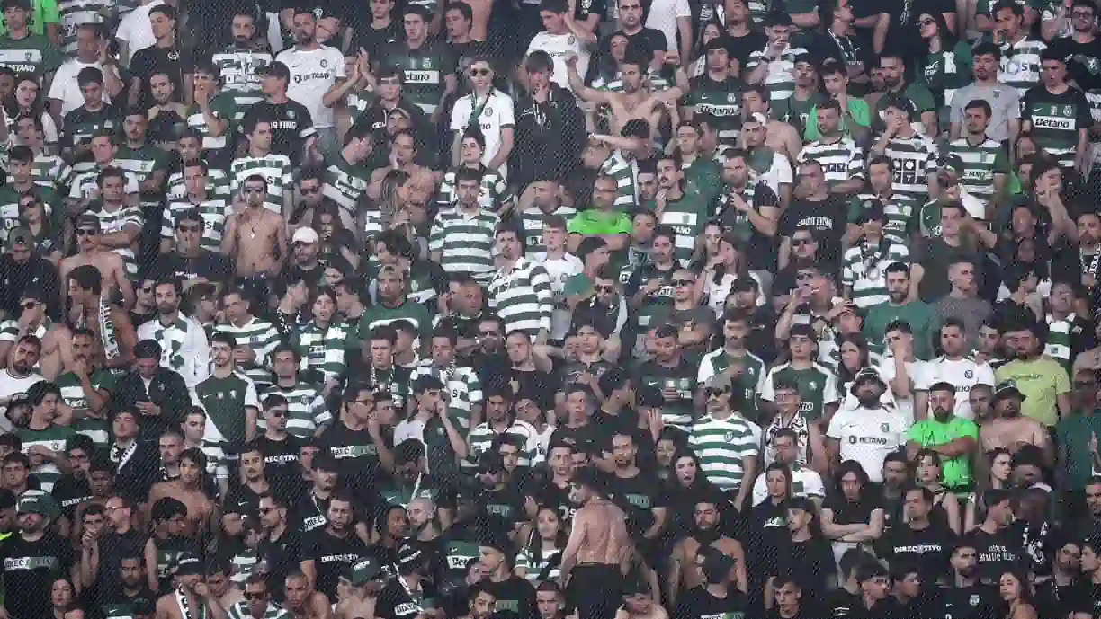 Festejos antecipados dos adeptos do Sporting incomodaram ex lateral: "Ainda não somos campeões"