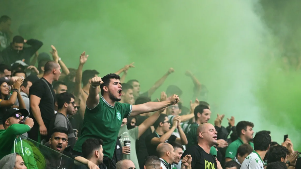 Disputa-se, no próximo sábado, dia 17 de maio, o encontro com o Guimarães que pode dar o título, e há novidades positivas para os adeptos do Sporting