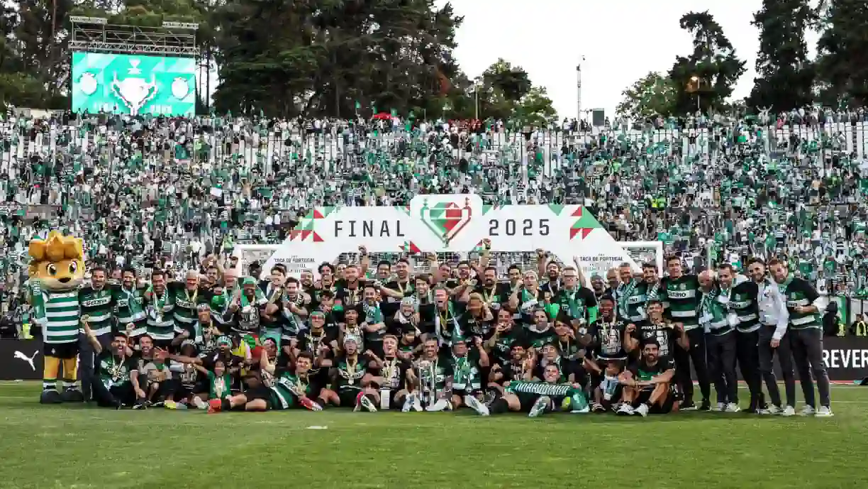 Ao bater o Benfica por 3-1 na final do Jamor, o Sporting conquistou a sétima dobradinha da sua história