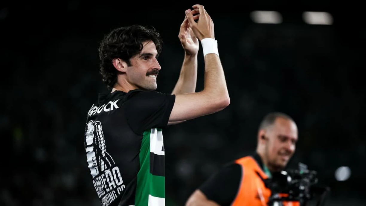 Francisco Trincão reuniu com o Sporting e acertou renovação contratual até 2030, prevendo aumento salarial e mudança de número
